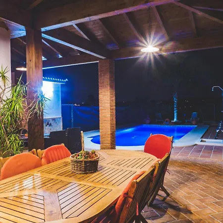 Cubo's Teresa Holiday home